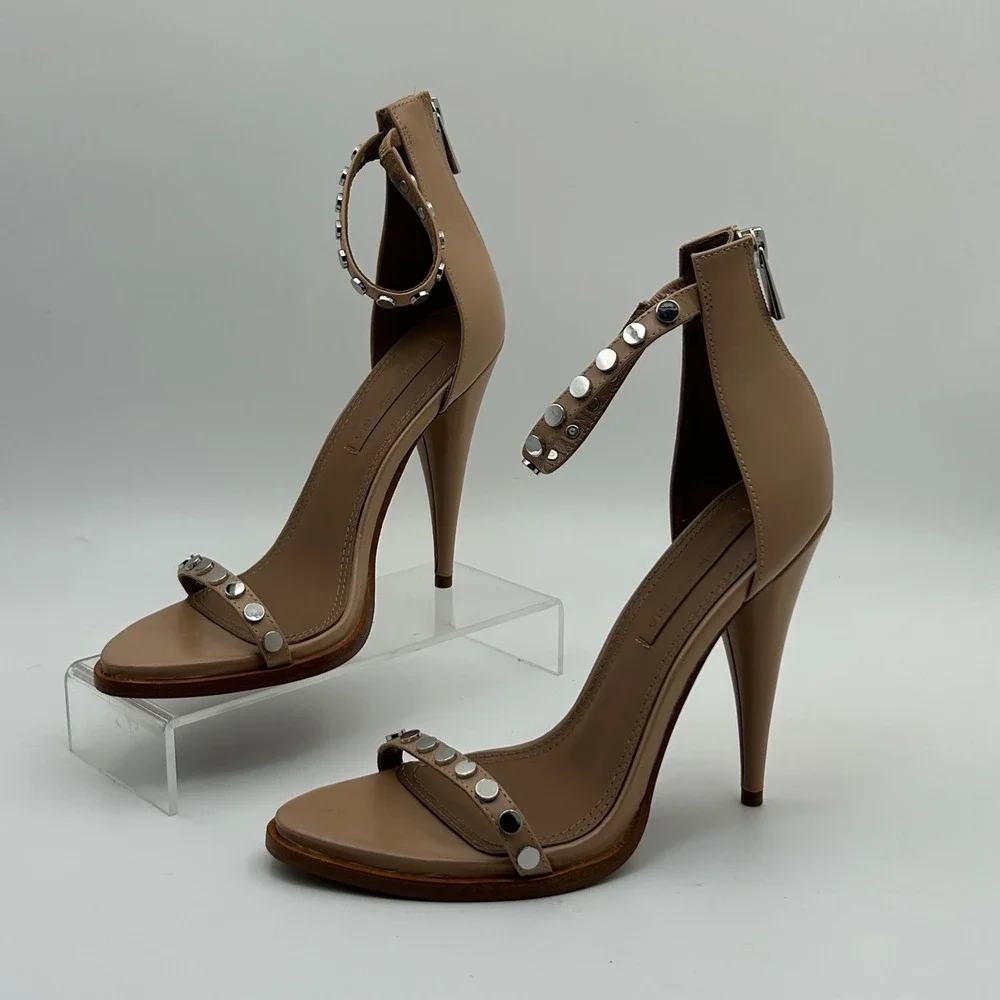 BCBGMAXAZRIA Marie Sandals Womens 7.5 Tan Studded Leather Stiletto Edgy Chic